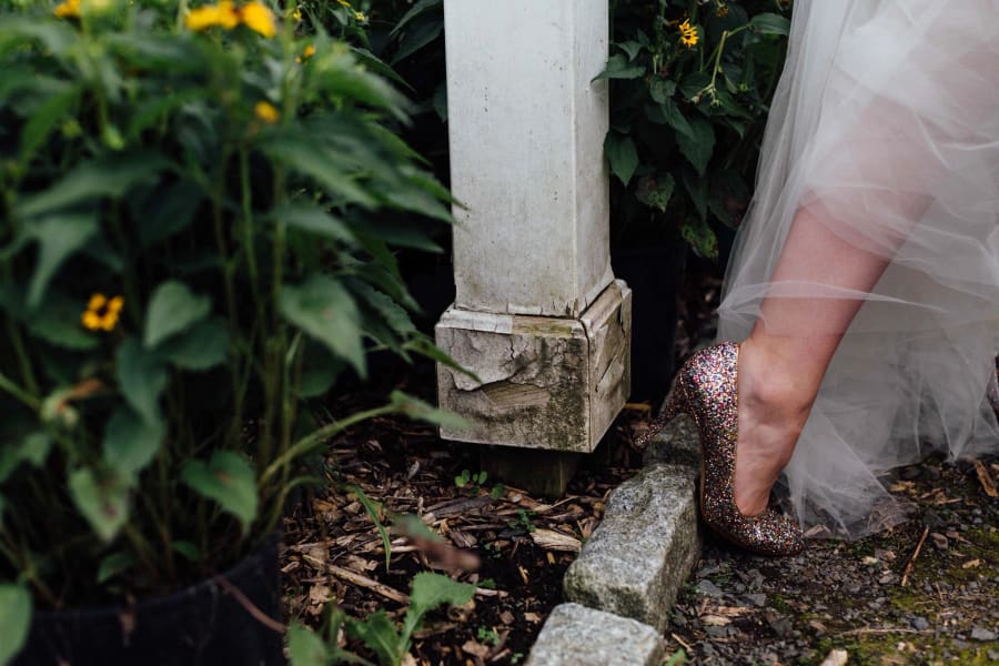 Kaelyn & Simon — photograph by Craig Stubing